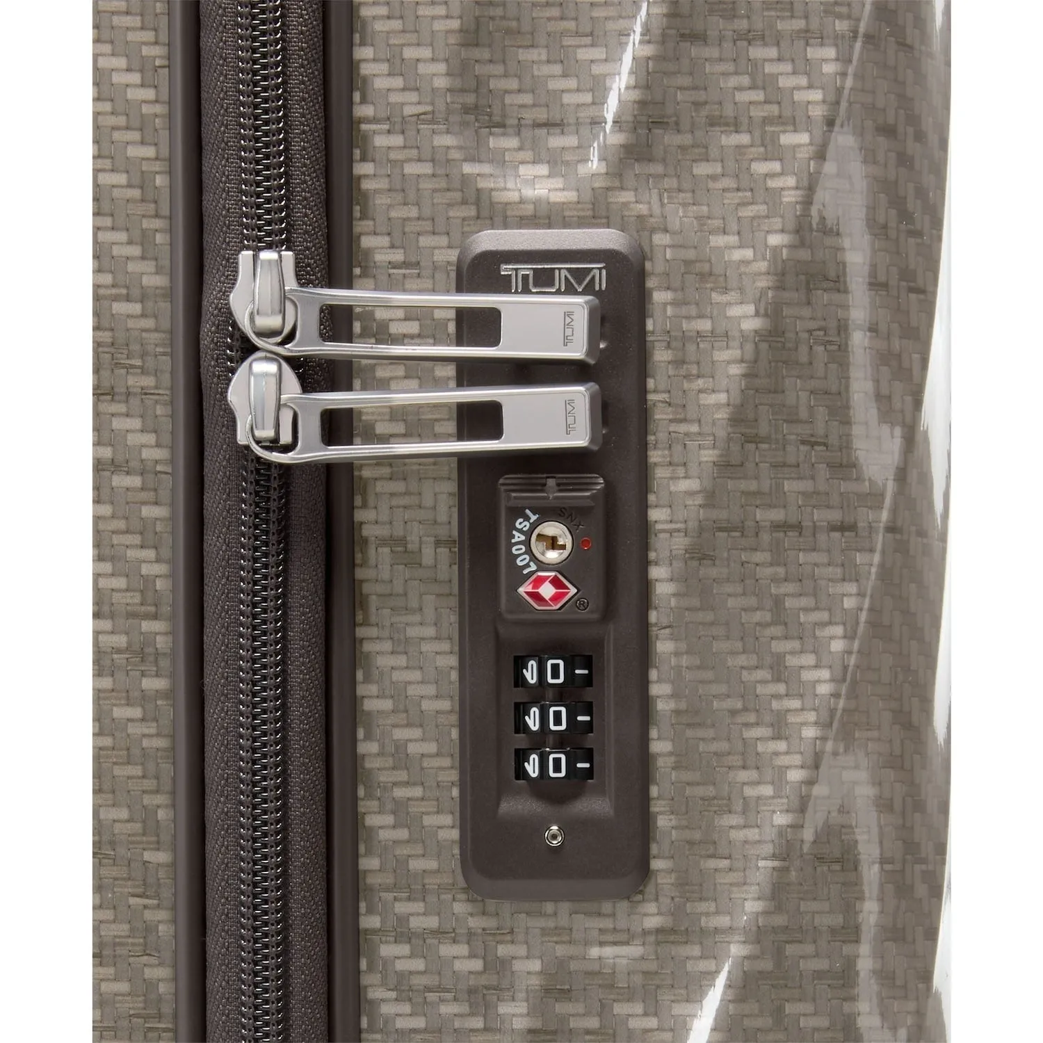 19 Degree Lite Continental 4 Wheel Carry-On