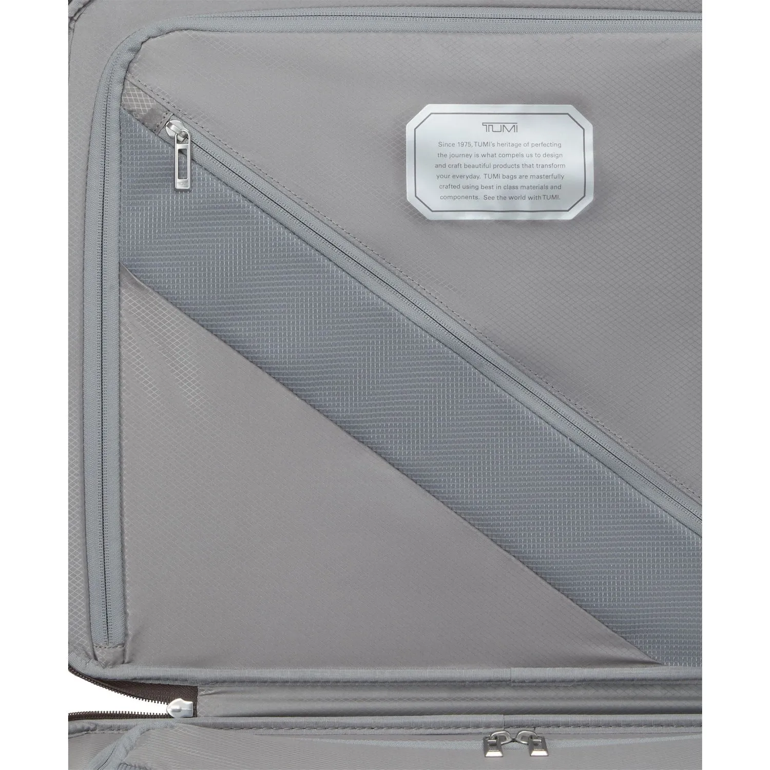 19 Degree Lite Continental 4 Wheel Carry-On