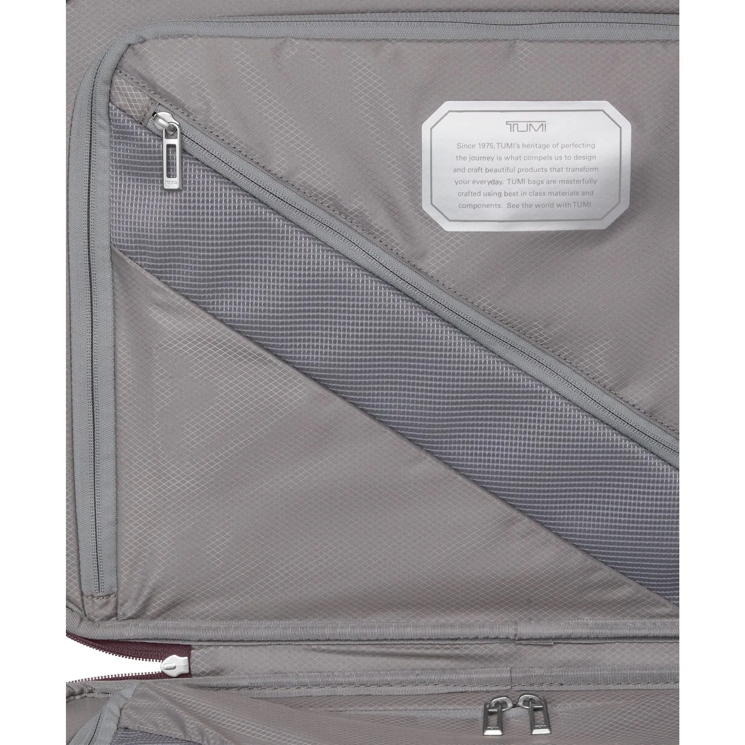 19 Degree Lite International 4 Wheel Carry-On