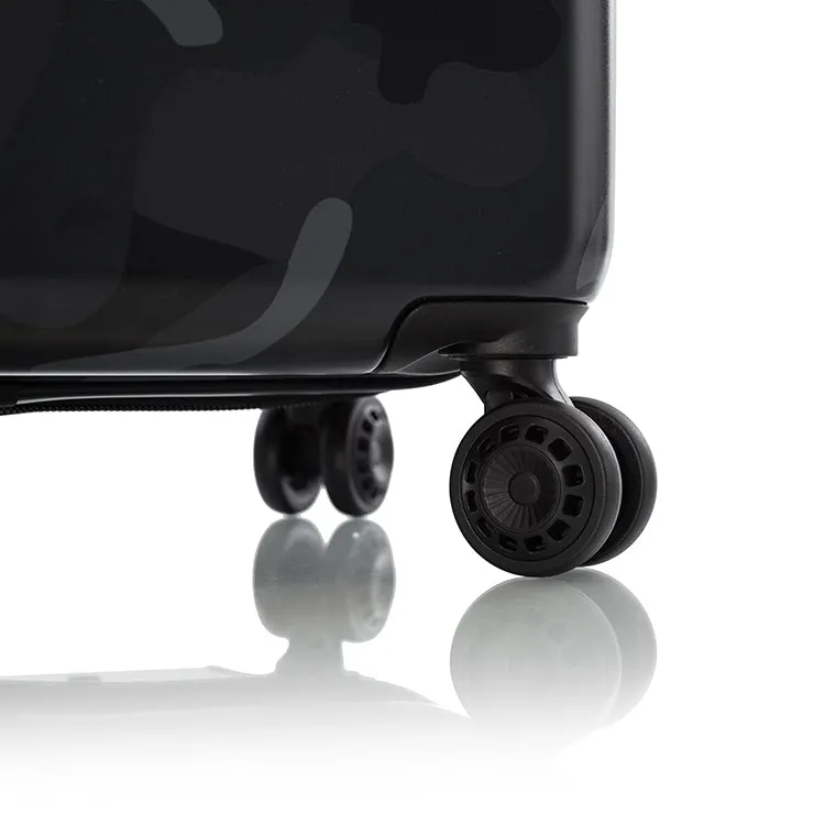 Black Camo 26 Inch Fashion Spinner® Luggage